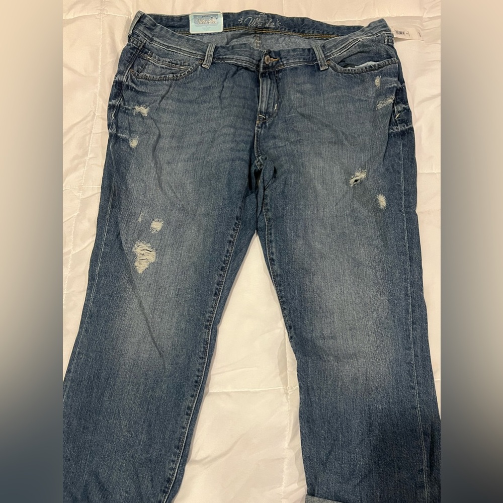 Low rise relaxed skinny jeans